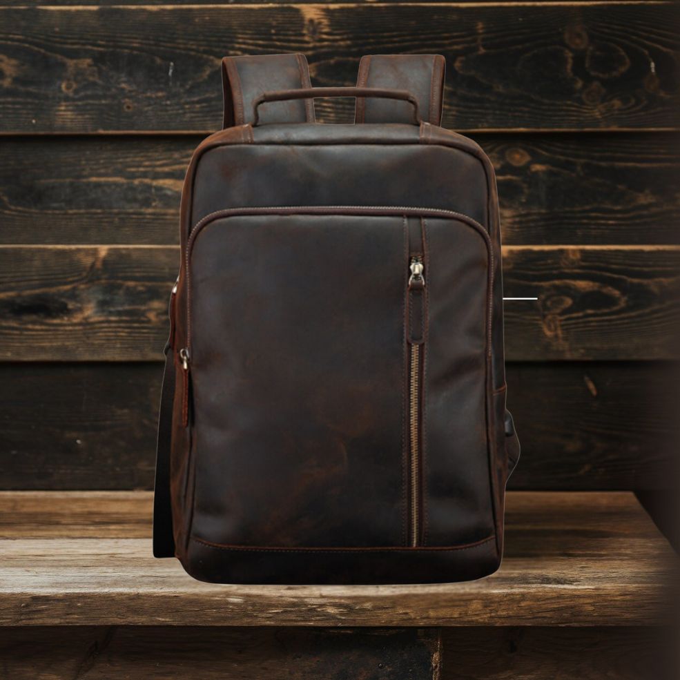 Crazy Horse Leather Backpack | WYOMING